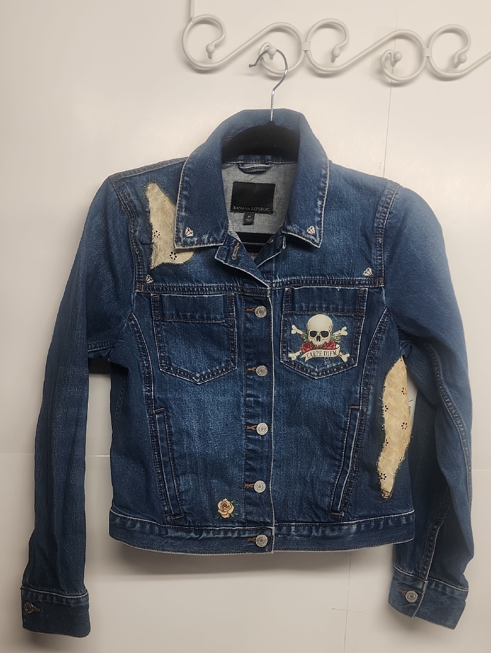 Banana Republic Blue Distressed Upcycled Denim Jacket Skull Patch&Lace Inset SzM